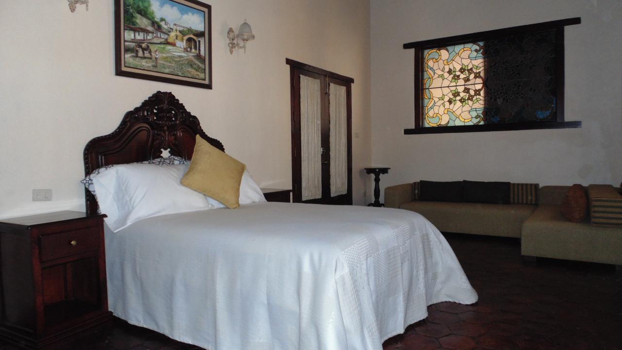 خالابا Hotel Boutique San Antonio المظهر الخارجي الصورة